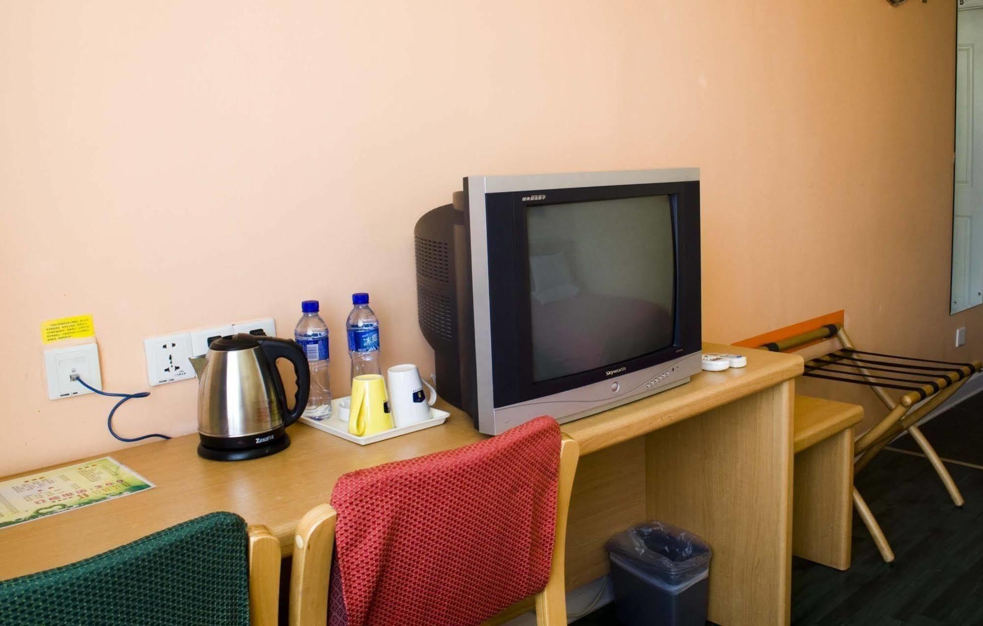 Home Inn Changchun Dajing Road Ouya Outlets ภายนอก รูปภาพ